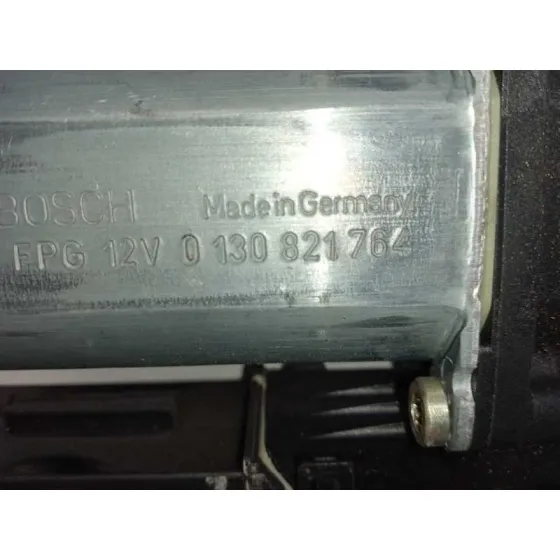 Motor Elevalunas Trasero Derecho para Volkswagen Touareg (7La)