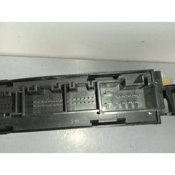 Motor Elevalunas Trasero Derecho para Volkswagen Touareg (7La)