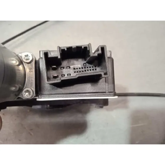 Elevalunas Delantero Derecho para Skoda Fabia