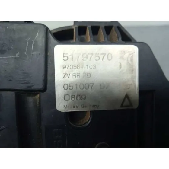 Cerradura Puerta Trasera Derecha para Fiat Punto (Evo) (199)