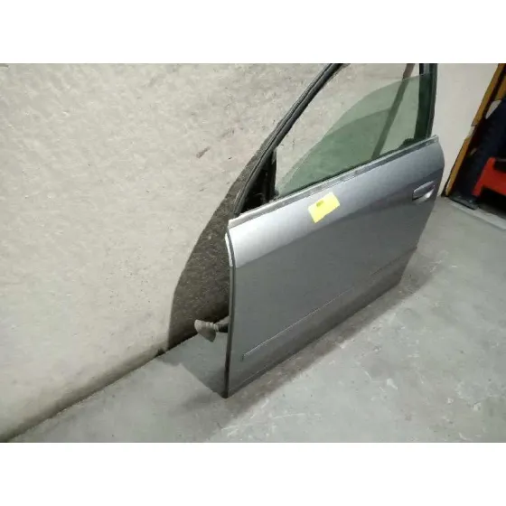 Puerta Delantera Izquierda para Audi A4 Berlina (8E)