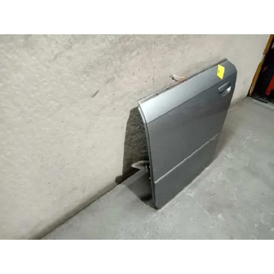 Puerta Trasera Izquierda para Audi A4 Berlina (8E)