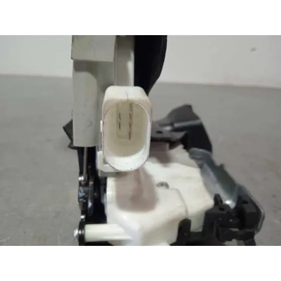 Cerradura Puerta Delantera Izquierda para Audi A4 Berlina (8W2)