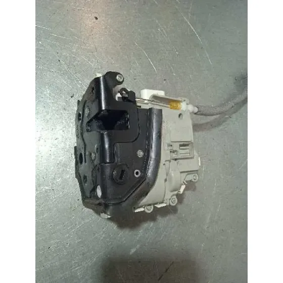 Cerradura Puerta Trasera Derecha para Audi A4 Berlina (8W2)