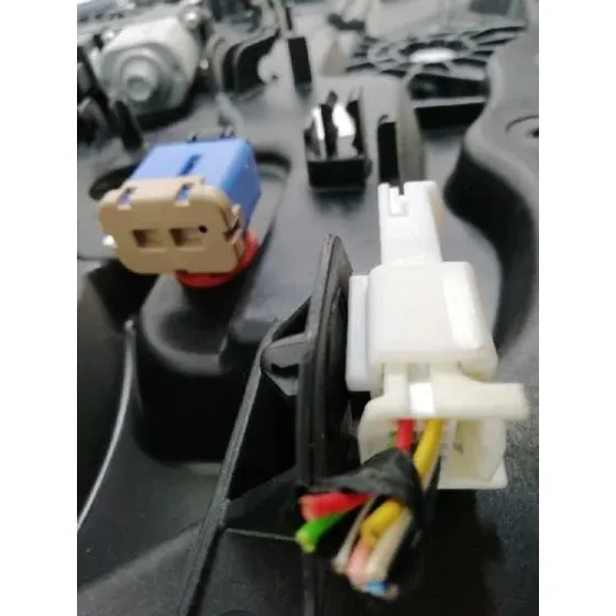 Elevalunas Delantero Izquierdo para Kia Cee'd