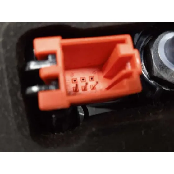 Piloto Trasero Izquierdo Interior para Audi A4 Berlina (8W2)