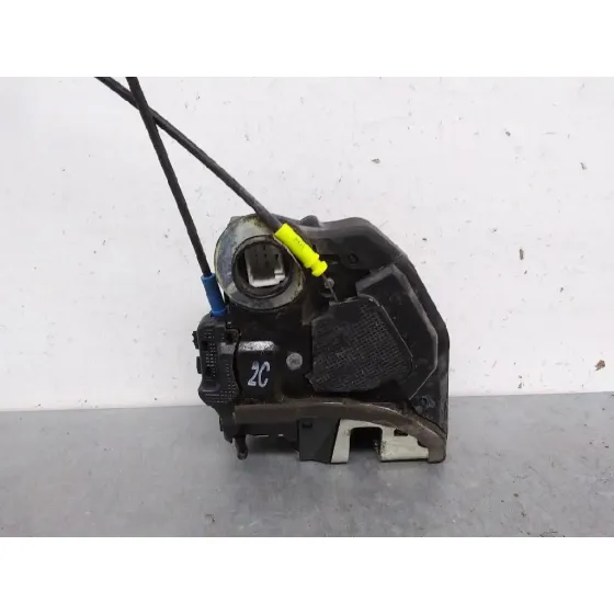 Cerradura Puerta Trasera Derecha para Toyota Auris