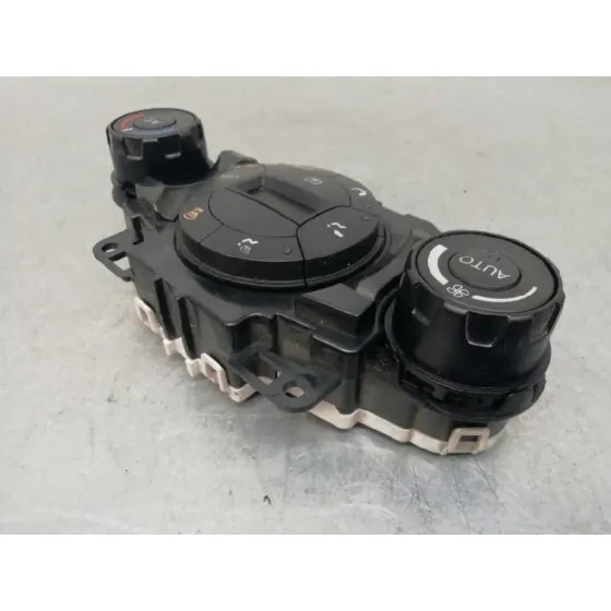 Mando Climatizador para Ford Fiesta (Cb1)