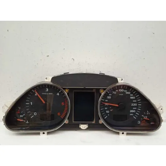Cuadro Instrumentos para Audi A6 Berlina (4F2)