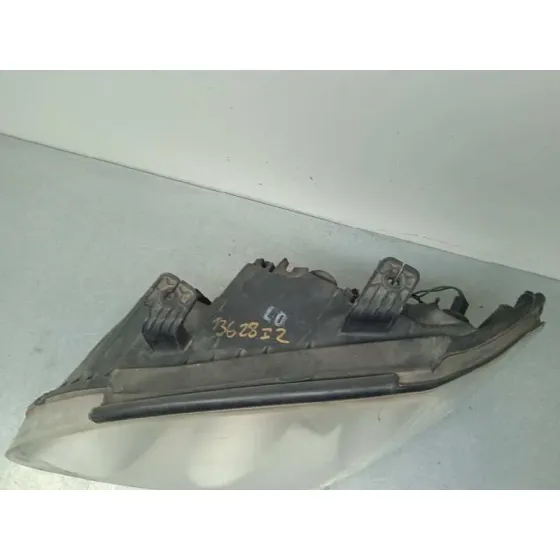Faro Izquierdo para Ssangyong Rodius