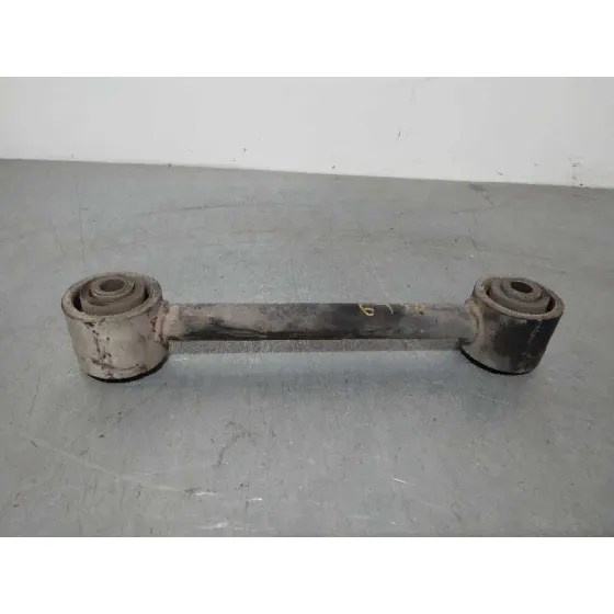 Tirante Trasero Derecho para Nissan Terrano/Terrano.ii (R20)