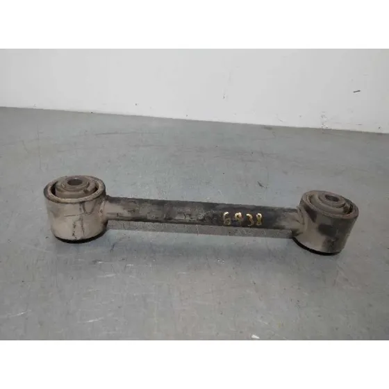 Tirante Trasero Izquierdo para Nissan Terrano/Terrano.ii (R20)