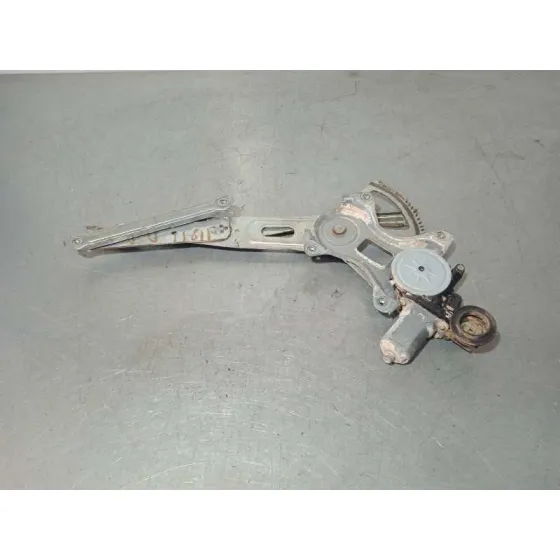 Elevalunas Delantero Derecho para Toyota Rav 4 (A3)