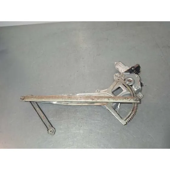Elevalunas Delantero Derecho para Toyota Rav 4 (A3)