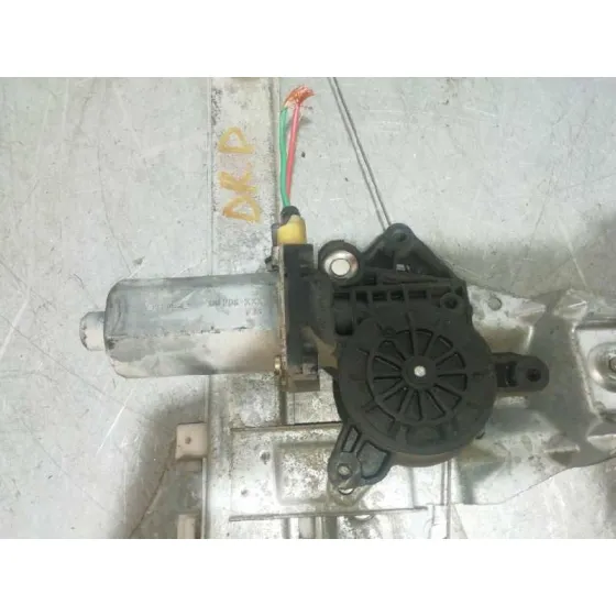 Elevalunas Delantero Derecho para Toyota Avensis Berlina (T 22)
