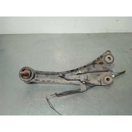 Brazo Suspension Inferior Trasero Derecho para Toyota Auris