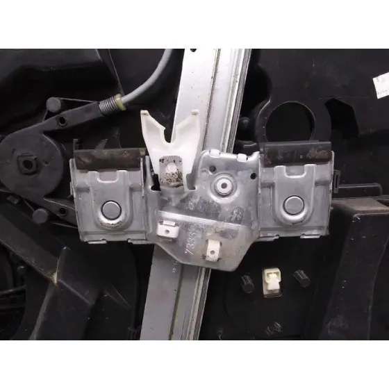 Elevalunas Delantero Izquierdo para Ford Fiesta (Ccn)