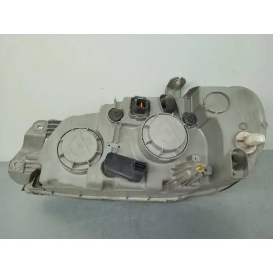 Faro Derecho para Kia Carnival Ii