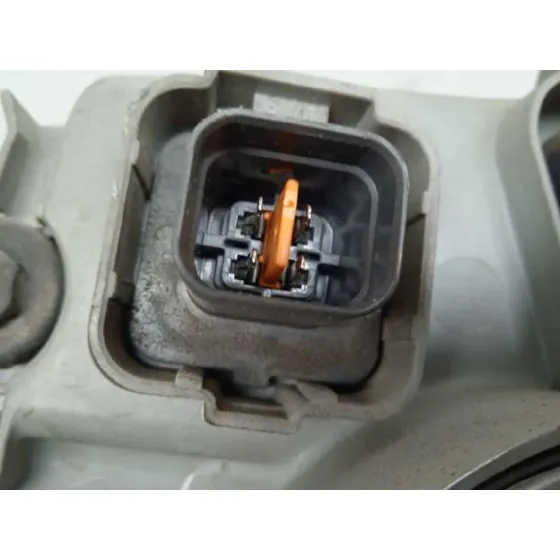 Faro Derecho para Kia Carnival Ii