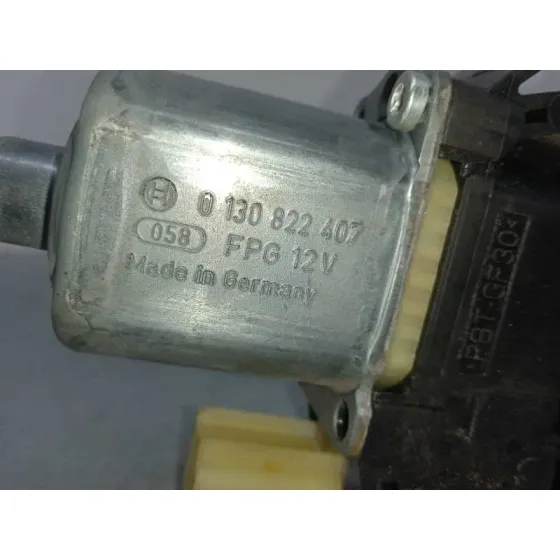 Motor Elevalunas Delantero Derecho para Ford Fiesta (Cb1)