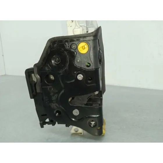 Cerradura Puerta Trasera Izquierda para Volkswagen Passat Lim. (362)