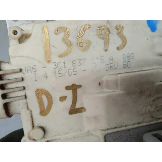 Cerradura Puerta Delantera Izquierda para Volkswagen Passat Berlina (3C2)