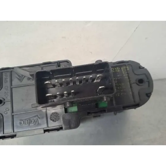 Mando Elevalunas Delantero Izquierdo para Citroën C-Elysee