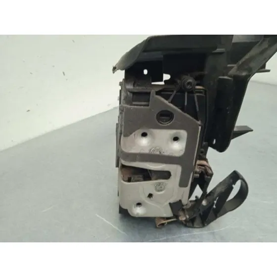 Cerradura Puerta Delantera Derecha para Ford Focus Lim.