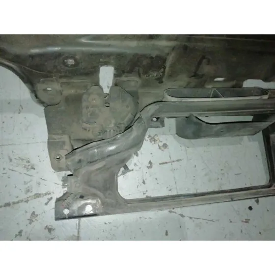Travesano Superior para Volvo S60 Berlina