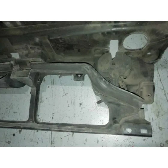 Travesano Superior para Volvo S60 Berlina