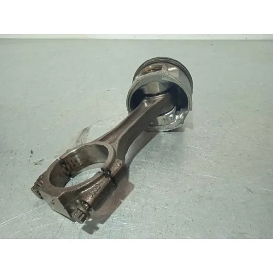 Piston para Volkswagen Golf V Berlina (1K1)