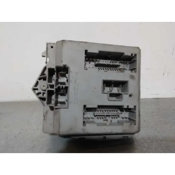 Caja Reles / Fusibles para Fiat Doblo (119)