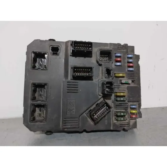 Caja Reles / Fusibles para Peugeot 407