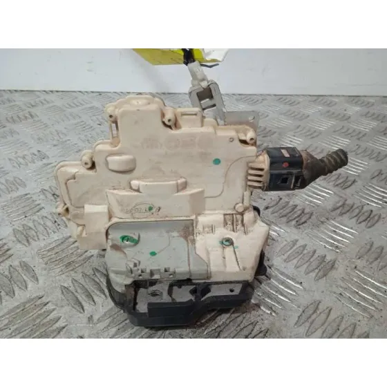 Cerradura Puerta Delantera Derecha para Audi A6 Avant (4F5)