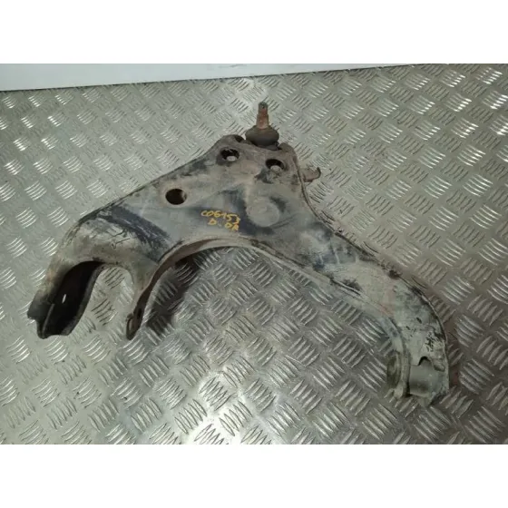 Brazo Suspension Inferior Delantero Derecho para Mitsubishi L 200 (K6/7)
