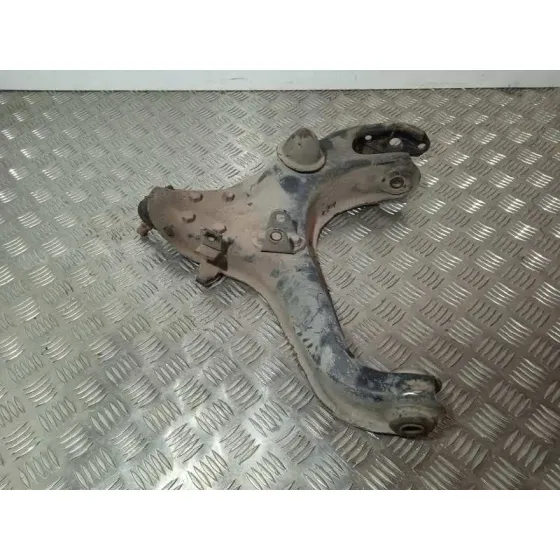 Brazo Suspension Inferior Delantero Derecho para Mitsubishi L 200 (K6/7)