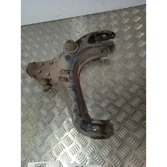 Brazo Suspension Inferior Delantero Derecho para Mitsubishi L 200 (K6/7)