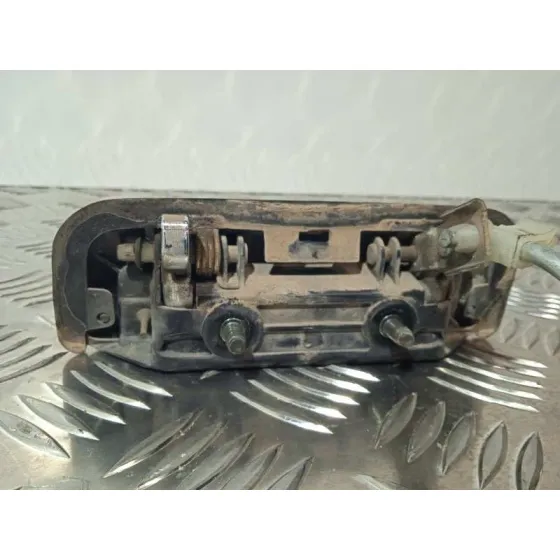Maneta Exterior Trasera Derecha para Mitsubishi L 200 (K6/7)