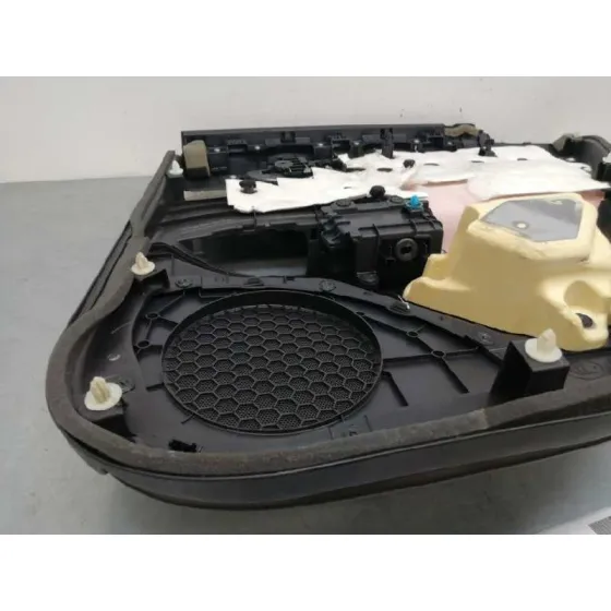 Guarnecido Puerta Trasera Izquierda para Lexus Ct