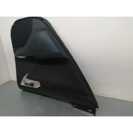 Guarnecido Puerta Trasera Izquierda para Lexus Ct