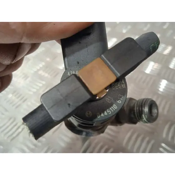 Inyector para Toyota Avensis