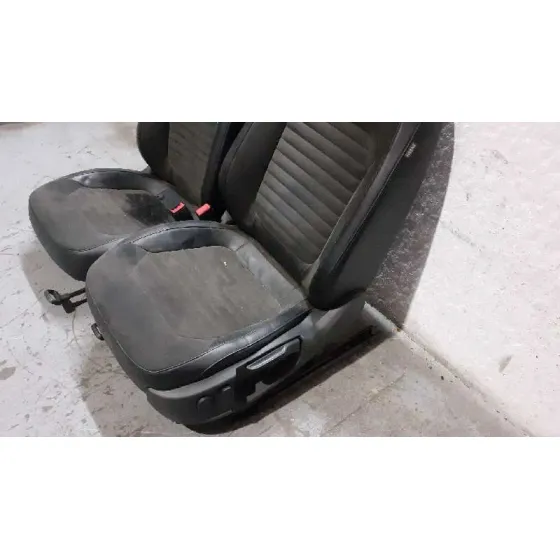 Juego Asientos Completo para Volkswagen Passat Lim. (362)