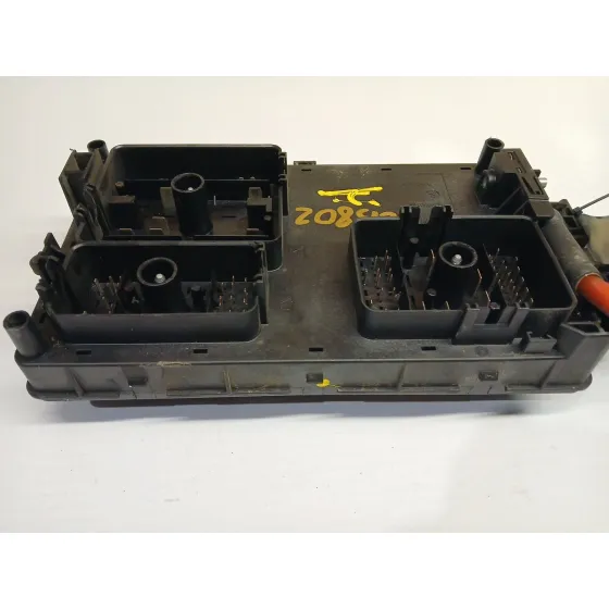 Caja Reles / Fusibles para Chevrolet Cruze Station Wagon