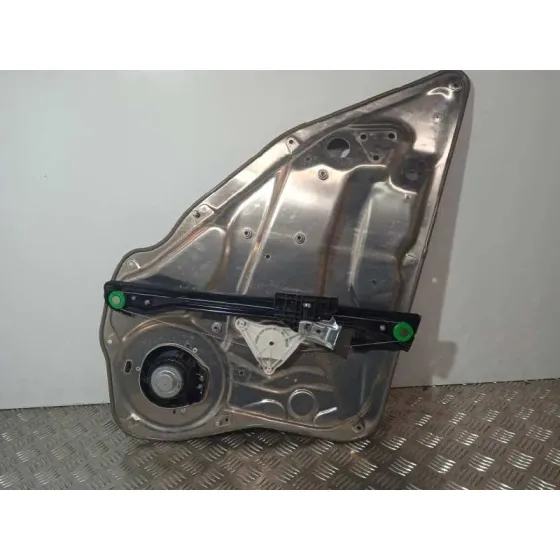 Elevalunas Trasero Derecho para Mercedes-Benz Clase C (W204) Lim.