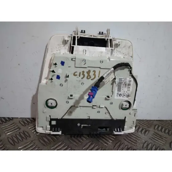 Luz Interior para Mercedes-Benz Clase C (W204) Lim.