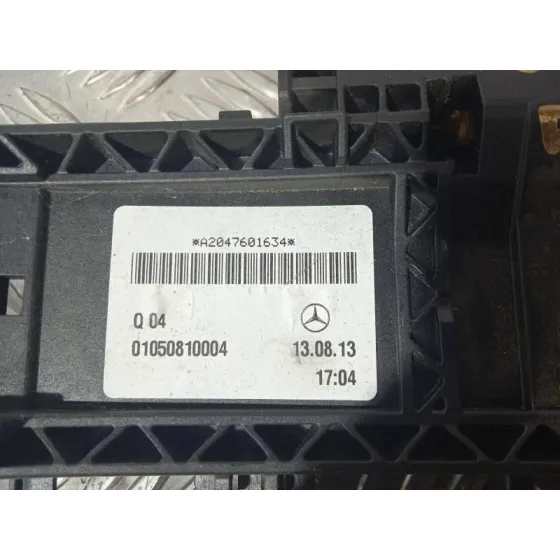 Maneta Exterior Delantera Derecha para Mercedes-Benz Clase C (W204) Lim.