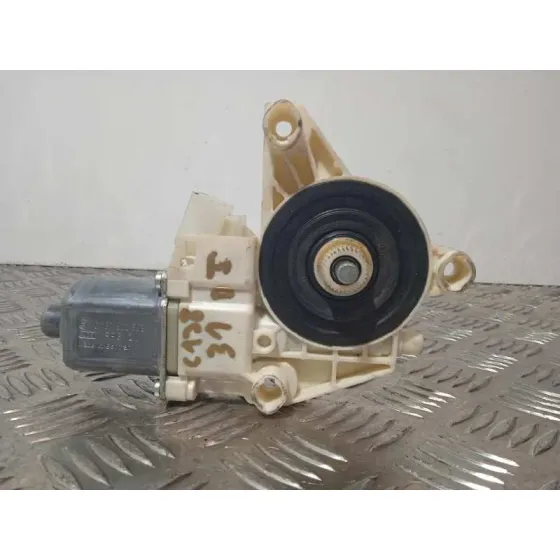 Motor Elevalunas Delantero Izquierdo para Mercedes-Benz Clase C (W204) Lim.