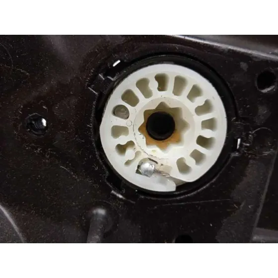 Elevalunas Delantero Derecho para Mazda 5 (Cw)