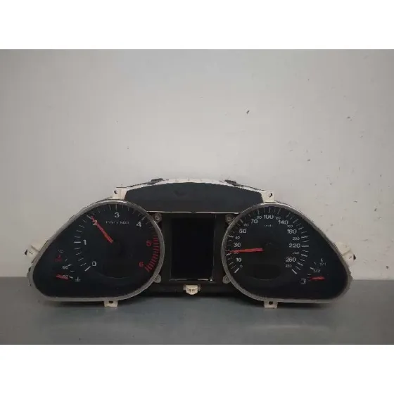 Cuadro Instrumentos para Audi A6 Berlina (4F2)
