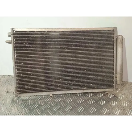 Condensador / Radiador Aire Acondicionado para Ford Fiesta (Cb1)